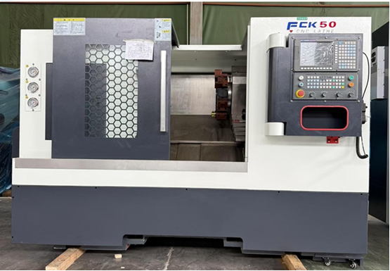 ماكينة الخراطة المبرمجة CNC سرير مائل TCK50 من الشركة السورية لتوريد الآلات